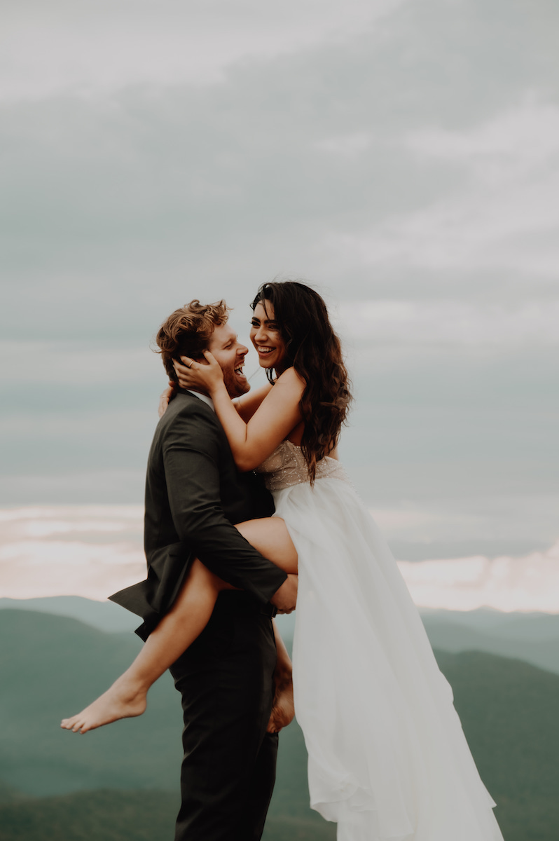 Elopement photographers in the Lake George, NY